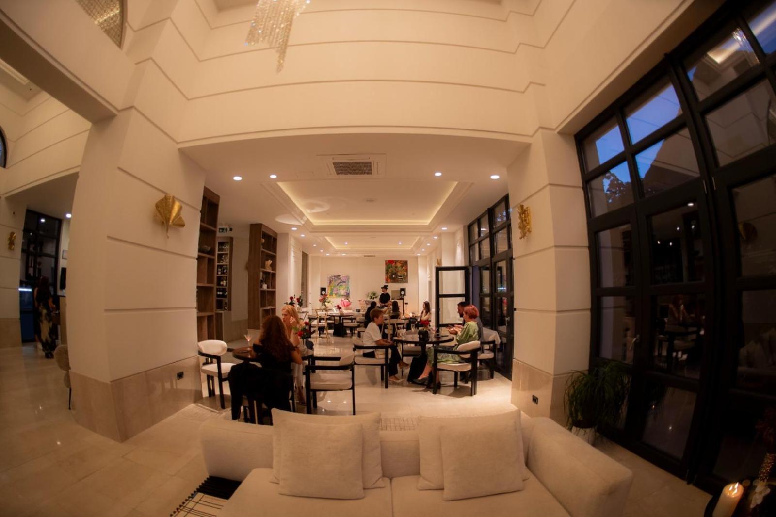 Cosmopolita Boutique Hotel Τιμισοάρα Εξωτερικό φωτογραφία